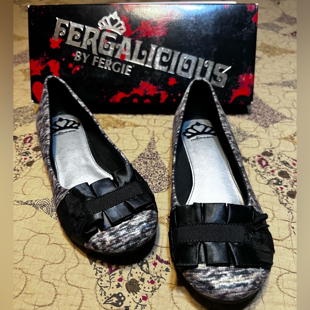 2pairs Fergalicious Black and biege flats with black ruffle and solid black